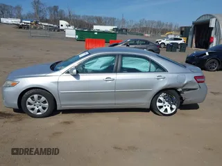 2011 Toyota Camry LE with VIN 4T4BF3EK6BR187499, listed as a IAAI auction lot 41800072 with 186,062 mi miles. Bid and sale history available at carsss.com. Image 14.