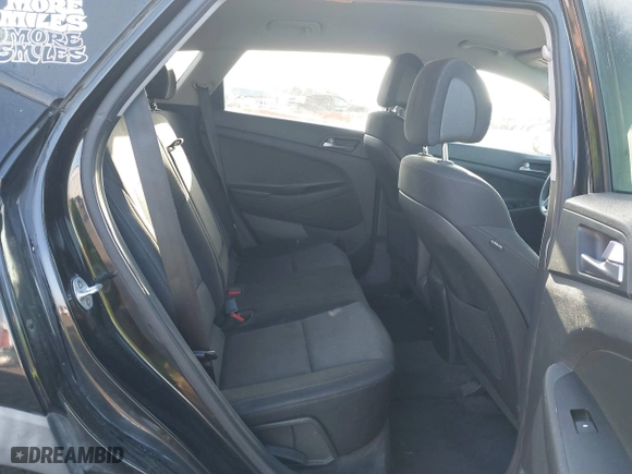2016 Hyundai Tucson SE with VIN KM8J23A41GU161702, listed as a IAAI auction lot 40334076 with 109,222 mi miles. Bid and sale history available at carsss.com. Image 8.