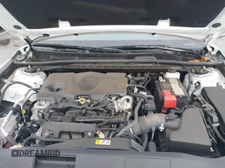 2022 Toyota Camry XSE z VIN 4T1K61AK2NU702362, wystawiony jako IAAI lot #41963393 z przebiegiem 13 541 mil mil oraz . Historia ofert i sprzedaży dostępna na DreamBid. Obrazek 10.