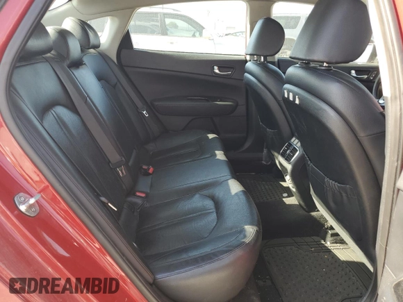2017 Kia Optima EX z VIN KNAGU4LE8H5011678, wystawiony jako Copart lot #45403015 z przebiegiem 147 829 mil mil oraz Czysty tytuł • Clean title. Historia ofert i sprzedaży dostępna na DreamBid. Obrazek 10.