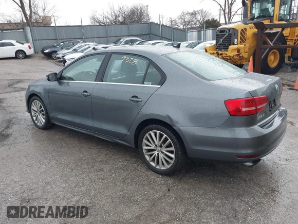 2015 Volkswagen Jetta SE with VIN 3VWD07AJ4FM306977, listed as a IAAI auction lot 41719328 with 105,680 mi miles and . Bid and sale history available at DreamBid. Image 3.