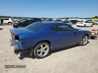 2010 Dodge Challenger R/T Classic z VIN 2B3CJ5DT0AH120875, wystawiony jako Copart lot #52179795 z przebiegiem 127 144 mil mil oraz Szkoda całkowita • Salvage title. Historia ofert i sprzedaży dostępna na DreamBid. Obrazek 3.