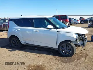 2022 Kia Soul EX with VIN KNDJ33AU5N7804758, listed as a IAAI auction lot 41678596 with 31,593 mi miles. Bid and sale history available at carsss.com. Image 13.