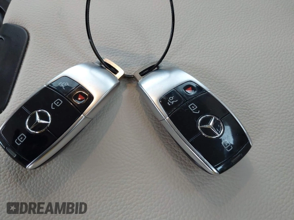2018 Mercedes-Benz E-Class E 300 with VIN WDDZF4JB2JA350535, listed as a IAAI auction lot 41615741 with 148,004 mi miles. Bid and sale history available at carsss.com. Image 11.