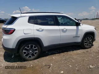 2022 Jeep Compass Latitude with VIN 3C4NJCBB5NT118932, listed as a Copart auction lot 55504443 with 11,152 mi miles and Salvage Title. Bid and sale history available at carsss.com. Image 3.