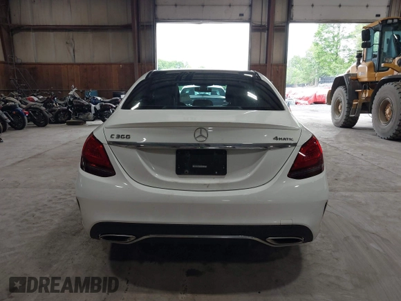 2021 Mercedes-Benz C 300 z VIN W1KWF8EB4MR633044, wystawiony jako IAAI lot #42360676 z przebiegiem 109 484 mil mil oraz . Historia ofert i sprzedaży dostępna na DreamBid. Obrazek 16.
