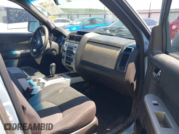 2008 Mercury Mariner z VIN 4M2CU811X8KJ28568, wystawiony jako IAAI lot #42231505 z przebiegiem 225 863 mil mil oraz . Historia ofert i sprzedaży dostępna na DreamBid. Obrazek 5.