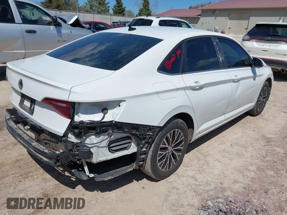 2021 Volkswagen Jetta S z VIN 3VWC57BU6MM045659, wystawiony jako IAAI lot #42201090 z przebiegiem 66 937 mil mil oraz . Historia ofert i sprzedaży dostępna na DreamBid. Obrazek 4.