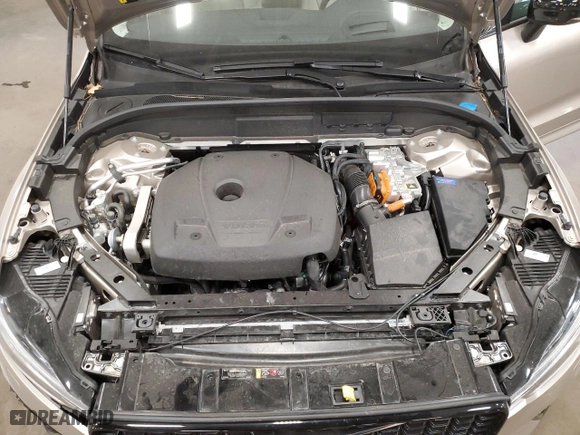 2024 Volvo XC60 Recharge Plug-In Hybrid Ultimate Dark Theme with VIN YV4H60DM1R1841800, listed as a Copart auction lot 77206064 with 1,016 mi miles and Salvage Title. Bid and sale history available at carsss.com. Image 12.
