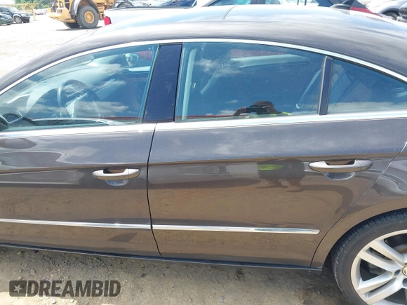 2015 Volkswagen CC Executive с VIN WVWRP7AN7FE802238, выставлен на аукционе IAAI как лот 42321727 с пробегом 65 933 миль миль и . История ставок и продаж доступна на DreamBid. Изображение 14.