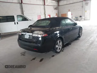 2011 Saab 9-3 z VIN YS3FA7CY7B1309942, wystawiony jako IAAI lot #42409342 z przebiegiem 102 178 mil mil oraz . Historia ofert i sprzedaży dostępna na DreamBid. Obrazek 4.