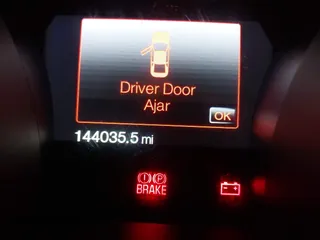 2014 Ford Mustang V6 с VIN 1ZVBP8EM5E5260397, выставлен на аукционе IAAI как лот 41391939 с пробегом 144 035 миль миль и . История ставок и продаж доступна на DreamBid. Изображение 15.