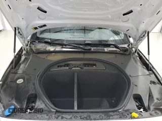 2023 Polestar 2 z VIN YSMED3KA8PL138318, wystawiony jako Copart lot #57903885 z przebiegiem 65 246 mil mil oraz Tytuł czysty. Historia ofert i sprzedaży dostępna na DreamBid. Obrazek 11.