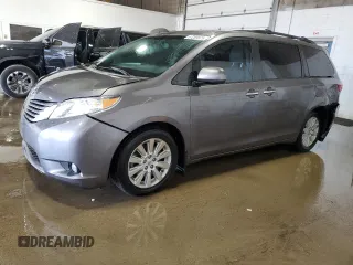 2015 Toyota Sienna Limited z VIN 5TDDK3DC2FS116985, wystawiony jako Copart lot #57269975 z przebiegiem 139 126 mil mil oraz Szkoda całkowita • Salvage title. Historia ofert i sprzedaży dostępna na DreamBid. Obrazek 1.