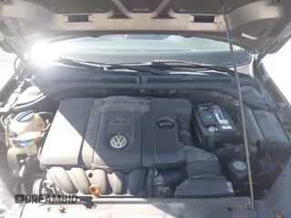 2012 Volkswagen Jetta Sedan SE w/Convenience PZEV with VIN 3VWDP7AJ6CM304557, listed as a IAAI auction lot 42142535 with 169,922 mi miles. Bid and sale history available at carsss.com. Image 10.