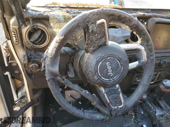 2022 Jeep Gladiator High Altitude with VIN 1C6HJTFG5NL112263, listed as a Copart auction lot 46170494 with Not provided miles and Salvage title. Bid and sale history available at DreamBid. Image 9.