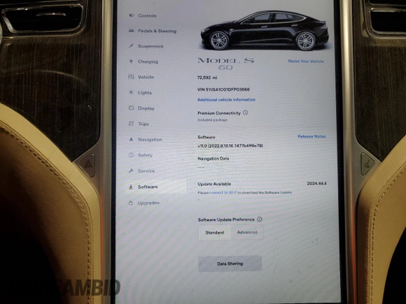 2013 Tesla Model S with VIN 5YJSA1CG1DFP03666, listed as a Copart auction lot 55698345 with 72,592 mi miles and Clean Title. Bid and sale history available at DreamBid. Image 9.