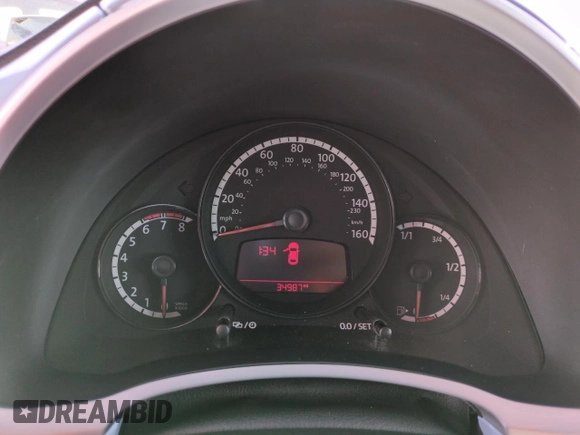 2013 Volkswagen Beetle 2.5L with VIN 3VW5X7AT4DM829494, listed as a Copart auction lot 47654065 with 34,987 mi miles and Salvage title. Bid and sale history available at DreamBid. Image 9.