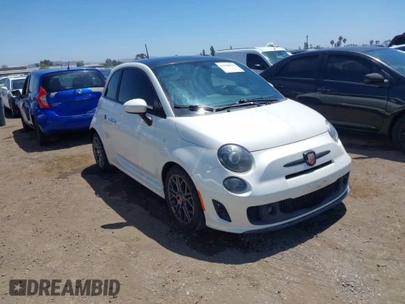 2016 FIAT 500 Abarth z VIN 3C3CFFFH9GT120926, wystawiony jako IAAI lot #42528081 z przebiegiem 98 271 mil mil oraz . Historia ofert i sprzedaży dostępna na DreamBid. Obrazek 1.
