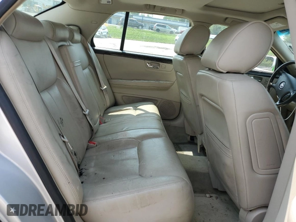 2010 Cadillac DTS w/1SC with VIN 1G6KD5EY0AU137459, listed as a Copart auction lot 62512914 with 197,058 mi miles and Salvage Title. Bid and sale history available at carsss.com. Image 10.