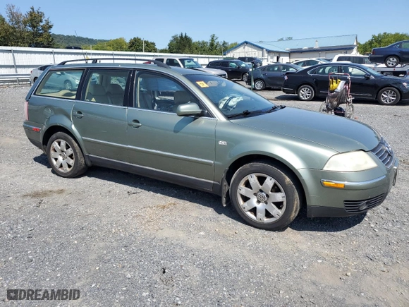 2003 Volkswagen Passat GLX with VIN WVWYH63B23E326238, listed as a Copart auction lot 70220704 with 167,857 mi miles and Salvage Title. Bid and sale history available at carsss.com. Image 4.