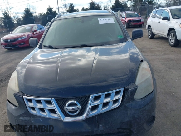 2013 Nissan Rogue S with VIN JN8AS5MT0DW016531, listed as a IAAI auction lot 41689924 with 153,971 mi miles. Bid and sale history available at carsss.com. Image 12.