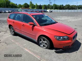 2006 Volvo V50 with VIN YV1MJ682262169015, listed as a Copart auction lot 72363604 with 152,210 mi miles and Salvage Title. Bid and sale history available at carsss.com. Image 4.