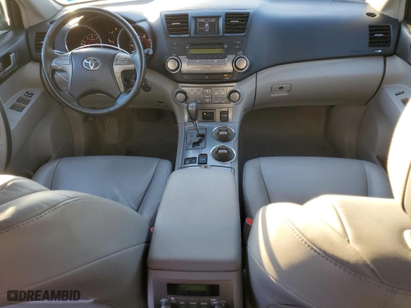 2010 Toyota Highlander SE with VIN 5TDJK3EH4AS034469, listed as a Copart auction lot 87325514 with 55,618 mi miles and Non Repairable. Bid and sale history available at carsss.com. Image 8.