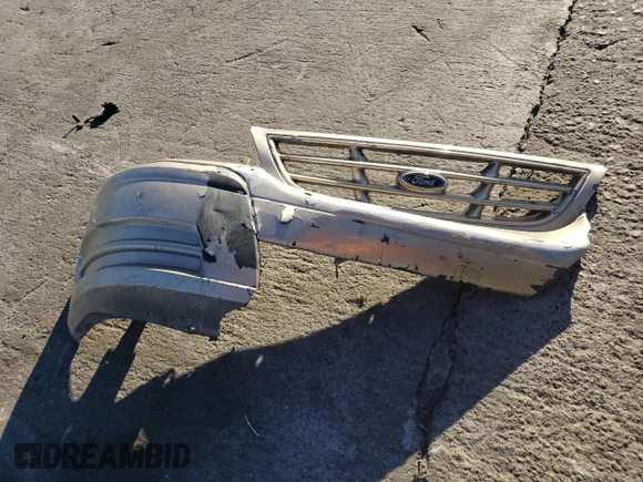 1999 Ford Windstar LX with VIN 2FMZA5140XBB06892, listed as a Copart auction lot 81584994 with 138,550 mi miles and Salvage title. Bid and sale history available at DreamBid. Image 13.