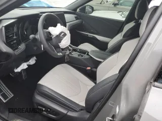 2024 Lexus TX 500h F Sport Premium z VIN 5TDABAB64RS005119, wystawiony jako Copart lot #43784535 z przebiegiem 13 688 mil mil oraz Szkoda całkowita • Salvage title. Historia ofert i sprzedaży dostępna na DreamBid. Obrazek 7.