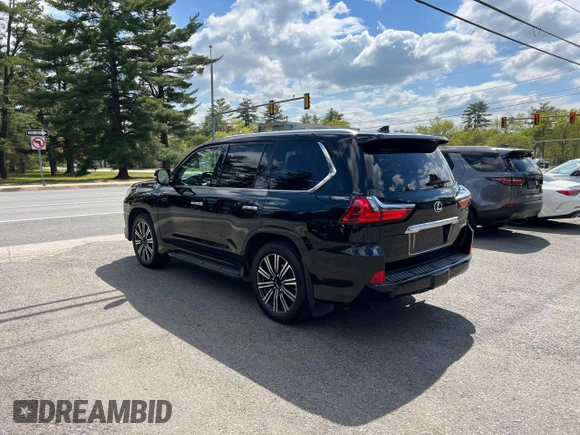 2018 Lexus LX 570 with VIN JTJHY7AX8J4258452, listed as a Copart auction lot 57357365 with 131,556 mi miles and Clean title. Bid and sale history available at DreamBid. Image 3.