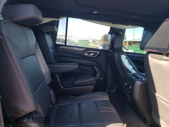 2021 Chevrolet Suburban RST z VIN 1GNSKEKD8MR193782, wystawiony jako Copart lot #82821484 z przebiegiem 74 195 mil mil oraz Szkoda całkowita • Salvage title. Historia ofert i sprzedaży dostępna na DreamBid. Obrazek 12.