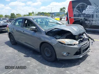 2012 Ford Focus SE с VIN 1FAHP3F20CL149302, выставлен на аукционе IAAI как лот 42032085 с пробегом Не указан миль и . История ставок и продаж доступна на DreamBid. Изображение 1.