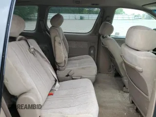 1998 Toyota Sienna LE with VIN 4T3ZF13C4WU016157, listed as a Copart auction lot 58354384 with 271,266 mi miles and Clean Title. Bid and sale history available at carsss.com. Image 11.