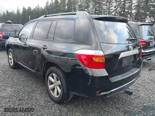 2010 Toyota Highlander with VIN 5TDBK3EH5AS005681, listed as a IAAI auction lot 41354951 with 151,298 mi miles. Bid and sale history available at carsss.com. Image 3.