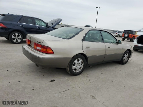 1999 Lexus ES 300 Luxury Sport Sdn with VIN JT8BF28G0X5069447, listed as a Copart auction lot 45074985 with 130,284 mi miles and Salvage Title. Bid and sale history available at carsss.com. Image 3.