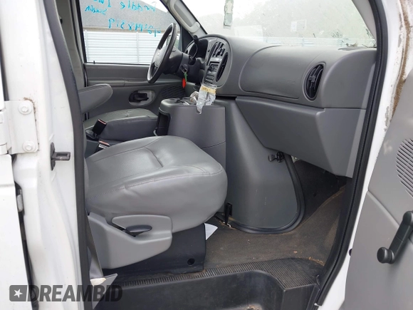 2003 Ford Econoline Passenger XL с VIN 1FBNE31L13HB41347, выставлен на аукционе IAAI как лот 42448319 с пробегом 58 602 миль миль и . История ставок и продаж доступна на DreamBid. Изображение 5.