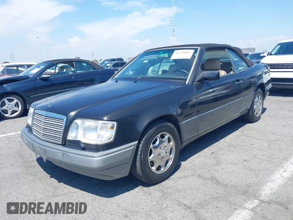 1994 Mercedes-Benz E 320 with VIN WDBEA66E7RC004579, listed as a IAAI auction lot 42170487 with 118,530 mi miles and . Bid and sale history available at DreamBid. Image 17.