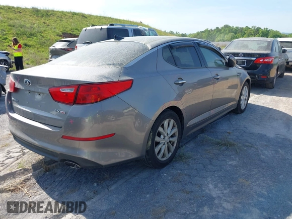 2015 Kia Optima EX with VIN 5XXGN4A76FG355992, listed as a IAAI auction lot 41640104 with 226,260 mi miles. Bid and sale history available at carsss.com. Image 4.