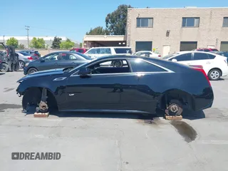 2013 Cadillac CTS-V z VIN 1G6DV1EP6D0138259, wystawiony jako IAAI lot #42175072 z przebiegiem Nie podano mil oraz . Historia ofert i sprzedaży dostępna na DreamBid. Obrazek 13.