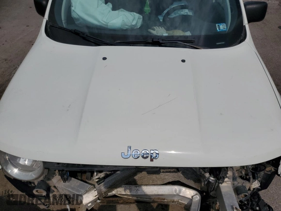 2020 Jeep Renegade Sport with VIN ZACNJBAB8LPL72924, listed as a Copart auction lot 59729075 with 153,257 mi miles and Salvage title. Bid and sale history available at DreamBid. Image 12.