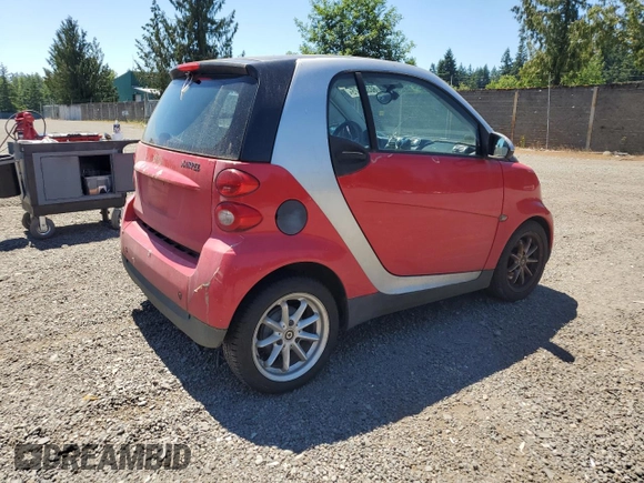 2009 Smart fortwo Pure with VIN WMEEJ31X29K236894, listed as a Copart auction lot 60328875 with 109,337 mi miles and Clean title. Bid and sale history available at DreamBid. Image 3.