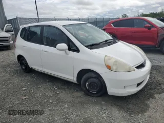 2008 Honda Fit with VIN JHMGD38498S802380, listed as a Copart auction lot 61545925 with 181,079 mi miles and Clean title. Bid and sale history available at DreamBid. Image 4.