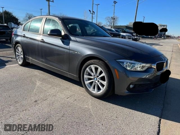 2018 BMW 3 Series 320i xDrive with VIN WBA8E5G54JNU47709, listed as a Copart auction lot 46378385 with 40,647 mi miles and Clean Title. Bid and sale history available at carsss.com. Image 1.