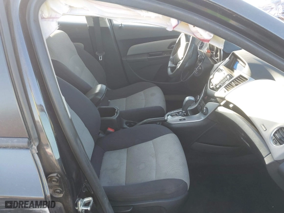 2013 Chevrolet Cruze LS with VIN 1G1PA5SHXD7258074, listed as a IAAI auction lot 40629164 with 201,866 mi miles. Bid and sale history available at carsss.com. Image 5.