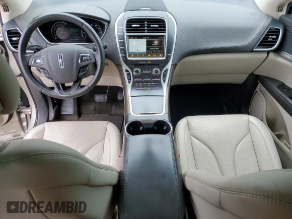 2017 Lincoln MKX Reserve with VIN 2LMPJ8LR3HBL53699, listed as a Copart auction lot 57590685 with 70,241 mi miles and Clean title. Bid and sale history available at DreamBid. Image 8.