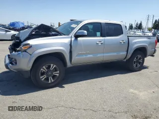 2017 Toyota Tacoma SR5 z VIN 3TMAZ5CNXHM031263, wystawiony jako Copart lot #57435295 z przebiegiem 124 761 mil mil oraz Szkoda całkowita • Salvage title. Historia ofert i sprzedaży dostępna na DreamBid. Obrazek 1.