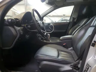 2007 Mercedes-Benz C 280 Luxury with VIN WDBRF54H57F932753, listed as a Copart auction lot 57298235 with 175,759 mi miles and Clean title. Bid and sale history available at DreamBid. Image 7.