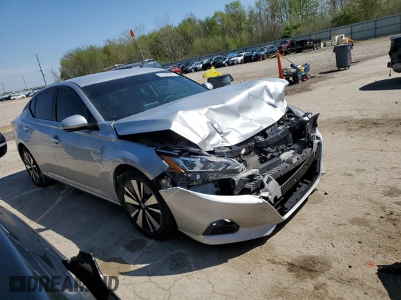 2022 Nissan Altima SV z VIN 1N4BL4DV1NN308341, wystawiony jako Copart lot #54183605 z przebiegiem 67 310 mil mil oraz Szkoda całkowita • Salvage title. Historia ofert i sprzedaży dostępna na DreamBid. Obrazek 4.