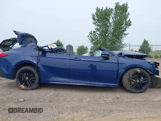 2025 Toyota Camry LE z VIN 4T1DAACK4SU024794, wystawiony jako IAAI lot #42475742 z przebiegiem Nie podano mil oraz . Historia ofert i sprzedaży dostępna na DreamBid. Obrazek 13.